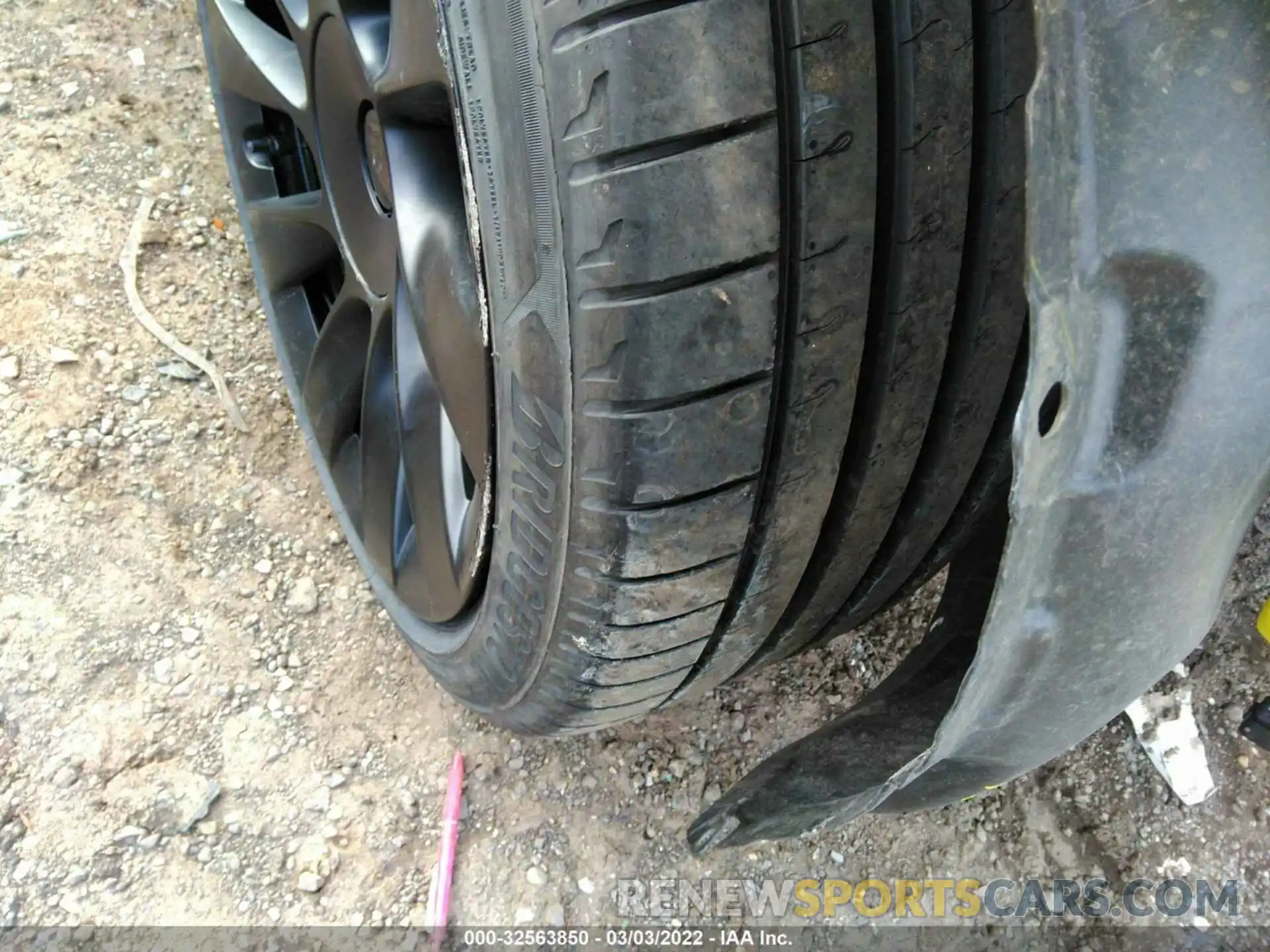 15 Photograph of a damaged car 5YJYGDEE7LF008645 TESLA MODEL Y 2020