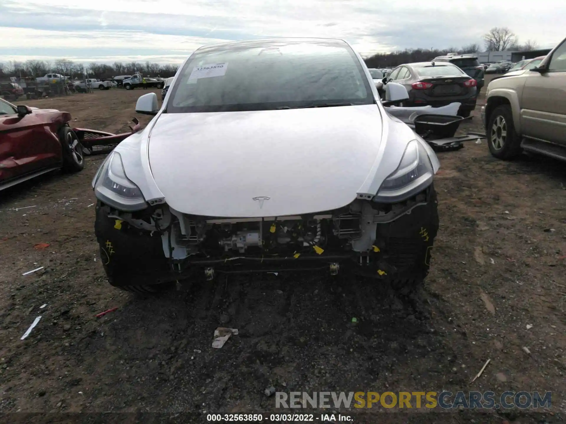 6 Photograph of a damaged car 5YJYGDEE7LF008645 TESLA MODEL Y 2020