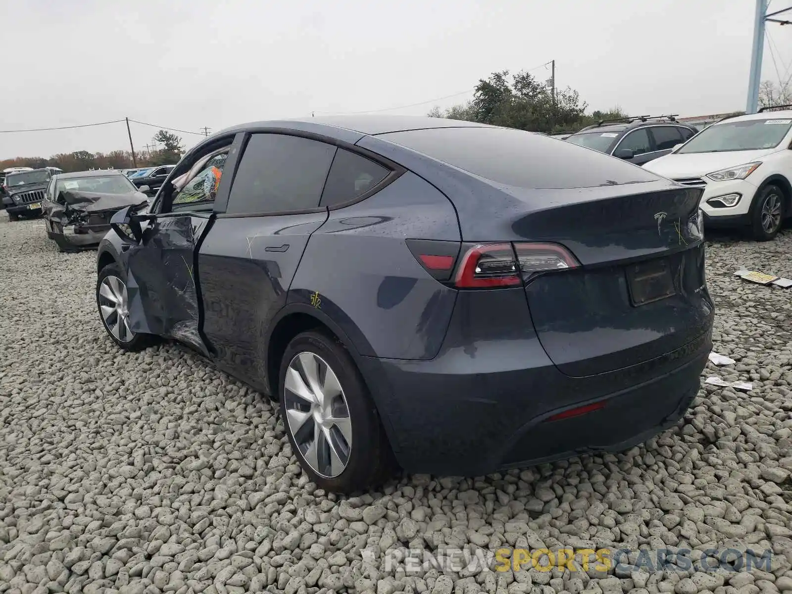 3 Фотография поврежденного автомобиля 5YJYGDEE7LF008967 TESLA MODEL Y 2020