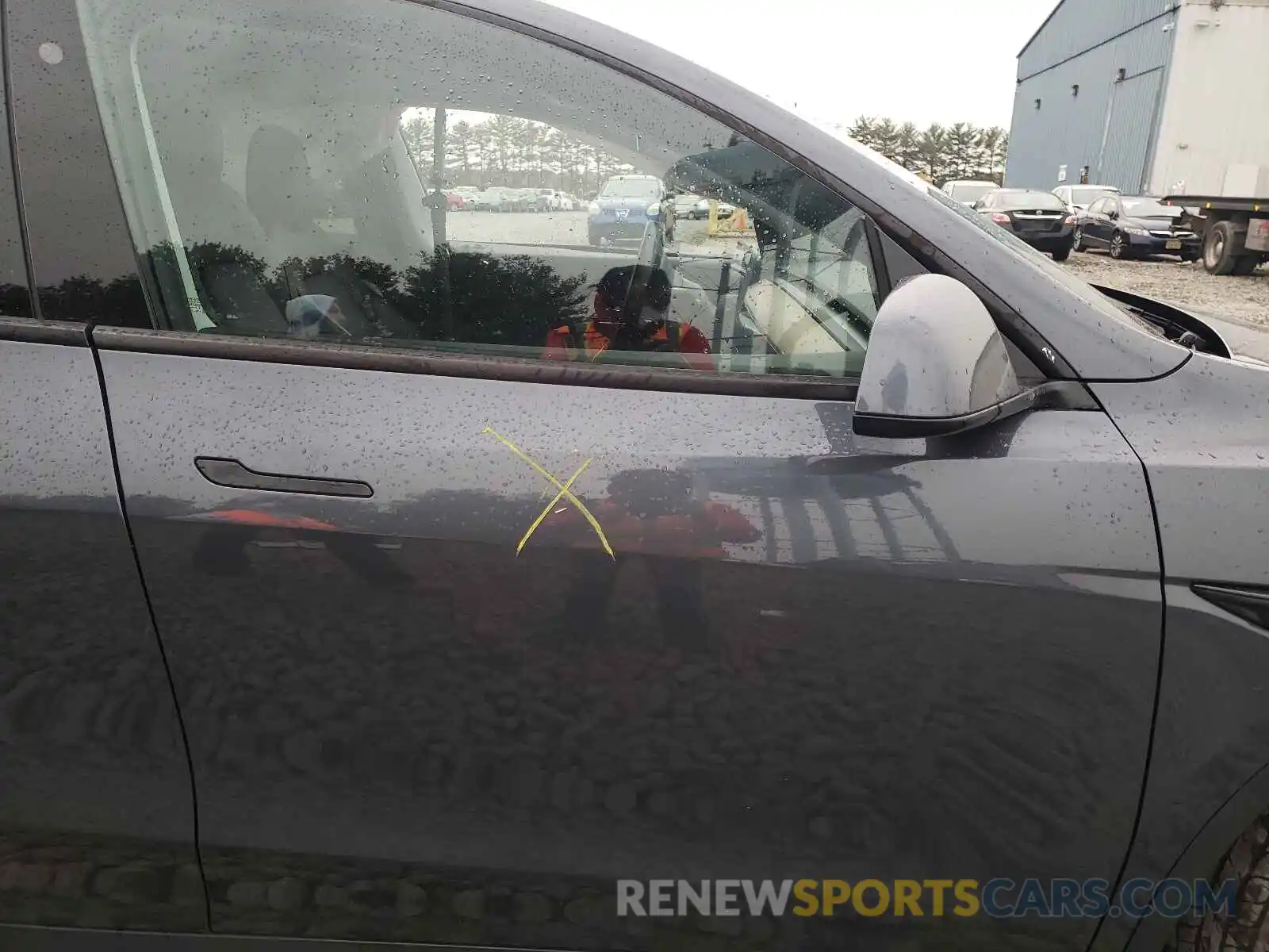 5 Photograph of a damaged car 5YJYGDEE7LF008967 TESLA MODEL Y 2020