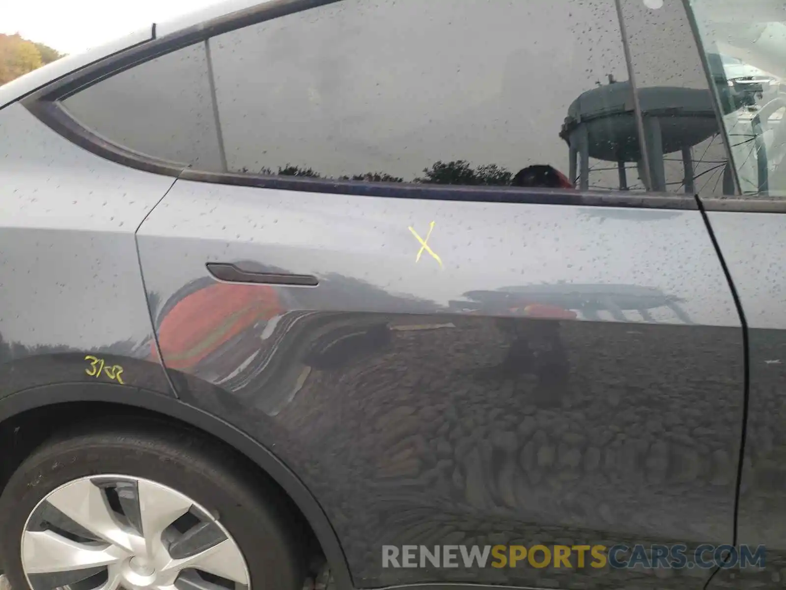 6 Photograph of a damaged car 5YJYGDEE7LF008967 TESLA MODEL Y 2020