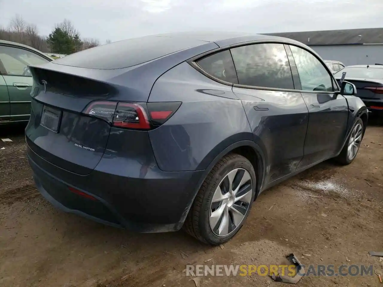 4 Photograph of a damaged car 5YJYGDEE7LF010167 TESLA MODEL Y 2020