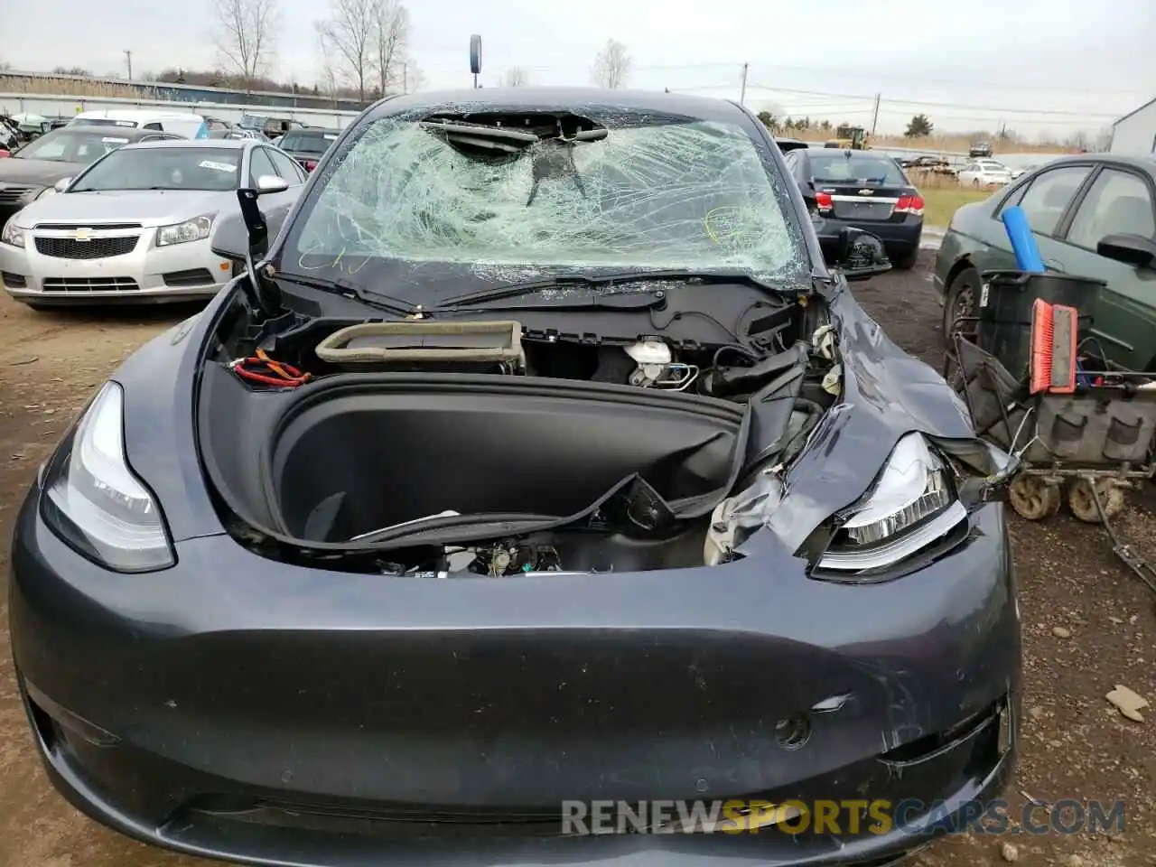 9 Photograph of a damaged car 5YJYGDEE7LF010167 TESLA MODEL Y 2020