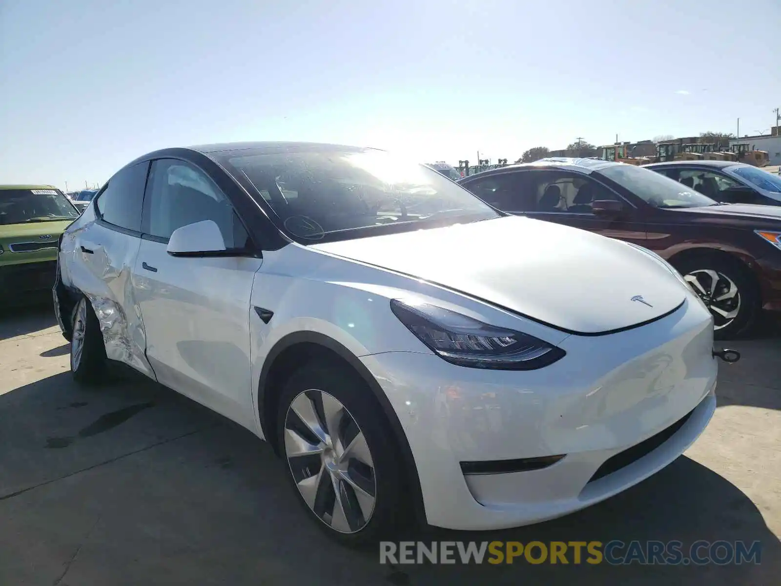 1 Фотография поврежденного автомобиля 5YJYGDEE7LF011786 TESLA MODEL Y 2020