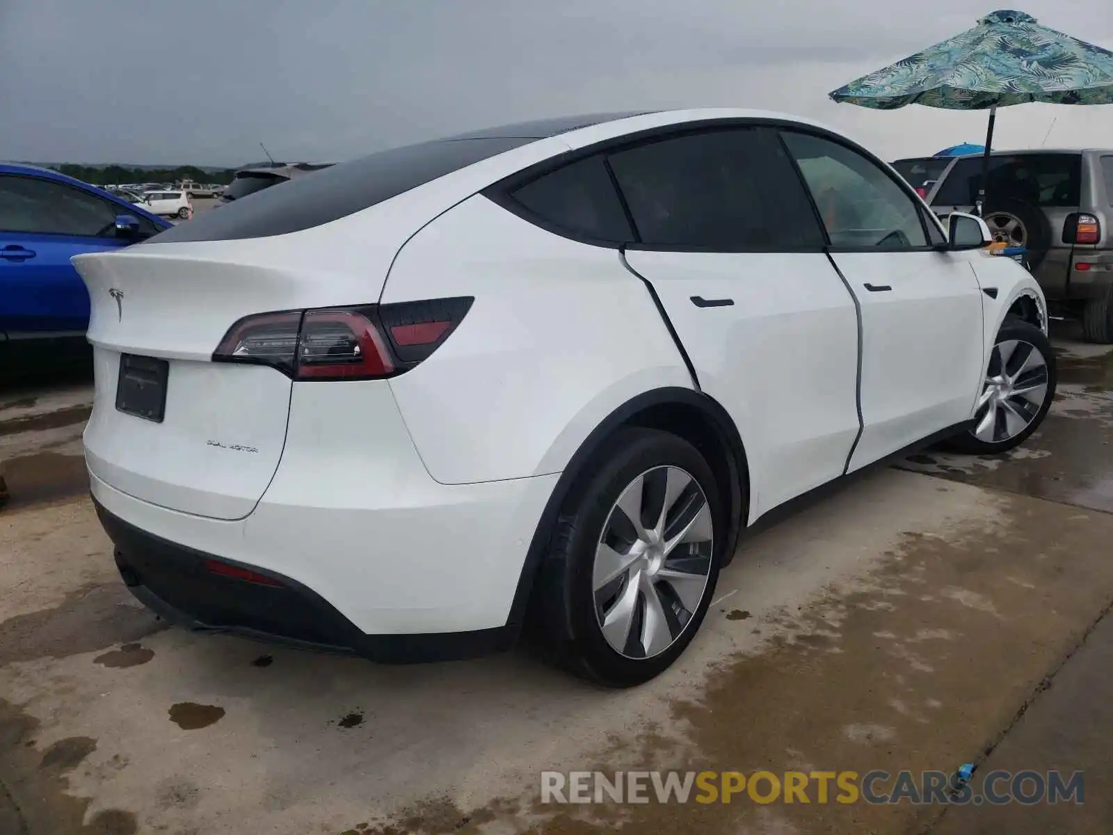 4 Фотография поврежденного автомобиля 5YJYGDEE7LF013294 TESLA MODEL Y 2020