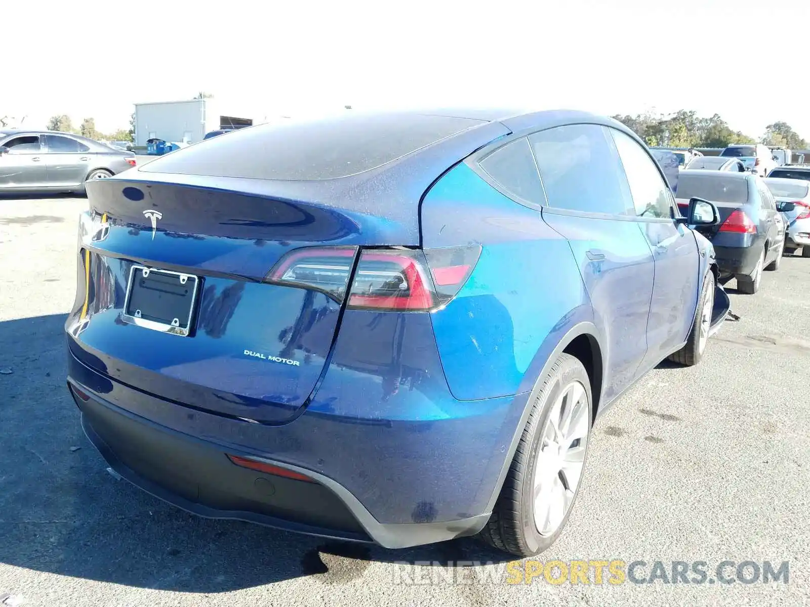 4 Photograph of a damaged car 5YJYGDEE7LF014767 TESLA MODEL Y 2020