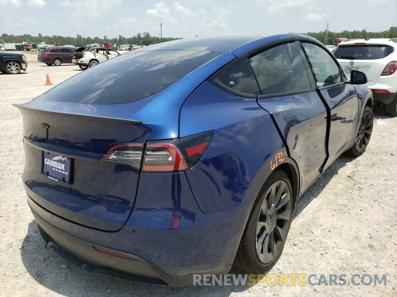 4 Photograph of a damaged car 5YJYGDEE7LF025803 TESLA MODEL Y 2020