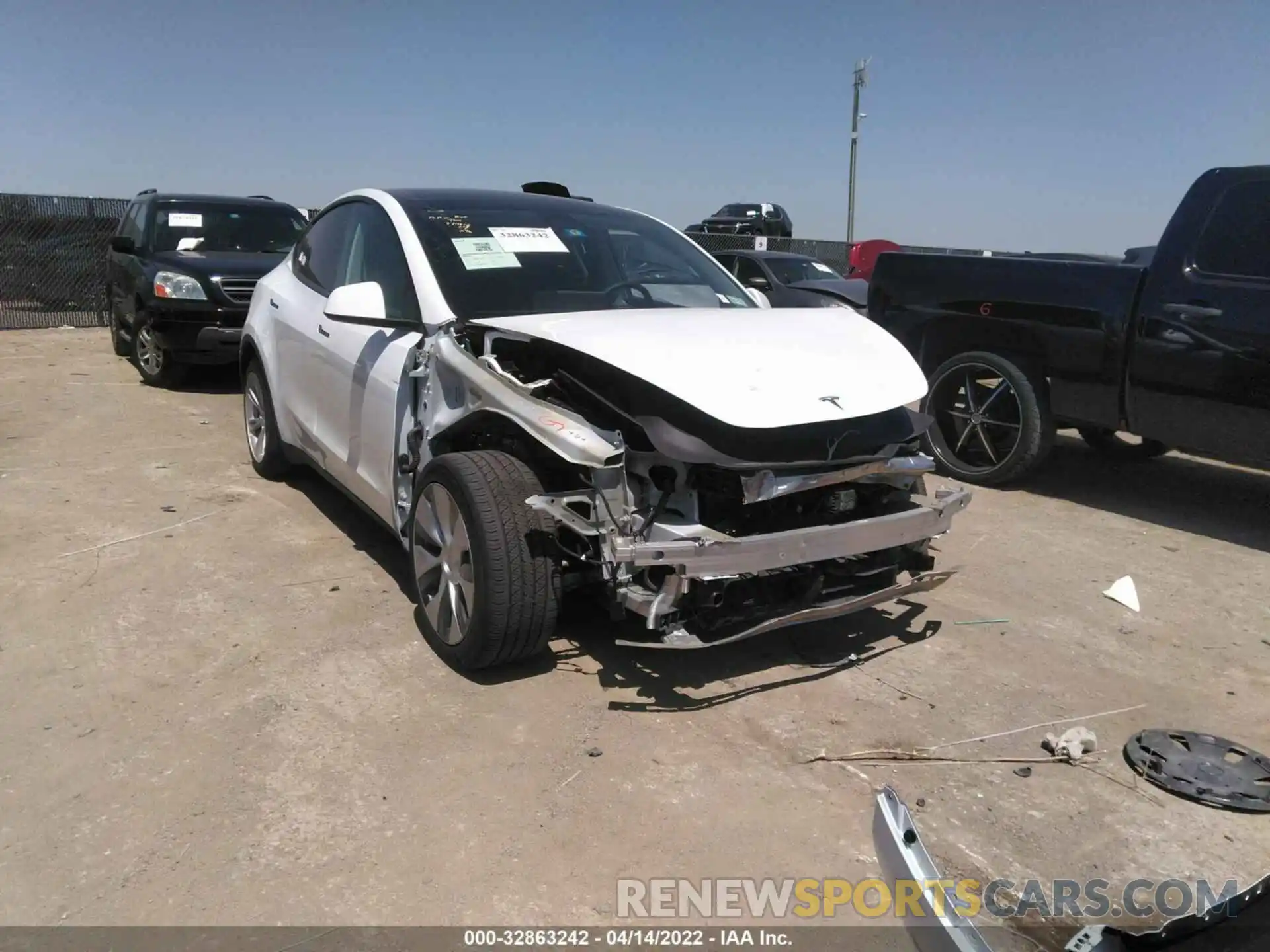 1 Photograph of a damaged car 5YJYGDEE7LF026367 TESLA MODEL Y 2020