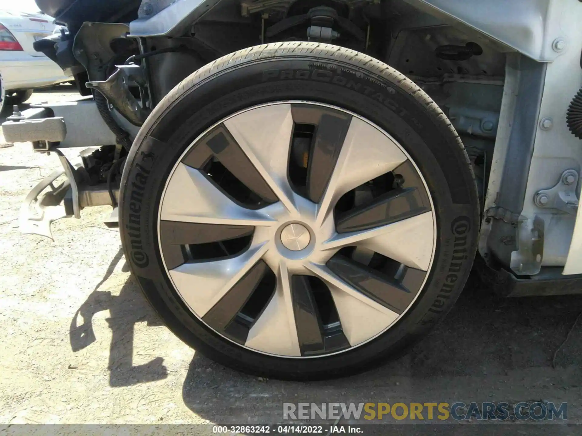 13 Photograph of a damaged car 5YJYGDEE7LF026367 TESLA MODEL Y 2020