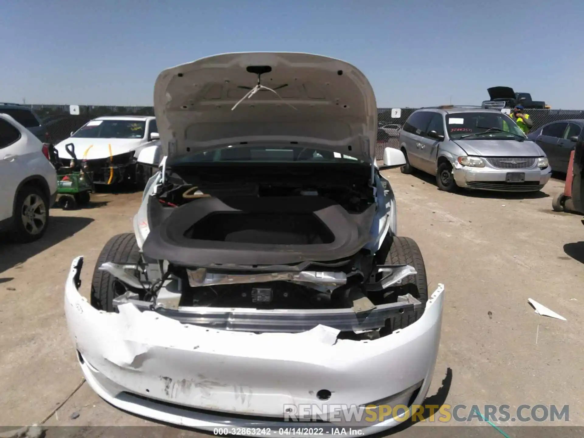 6 Photograph of a damaged car 5YJYGDEE7LF026367 TESLA MODEL Y 2020