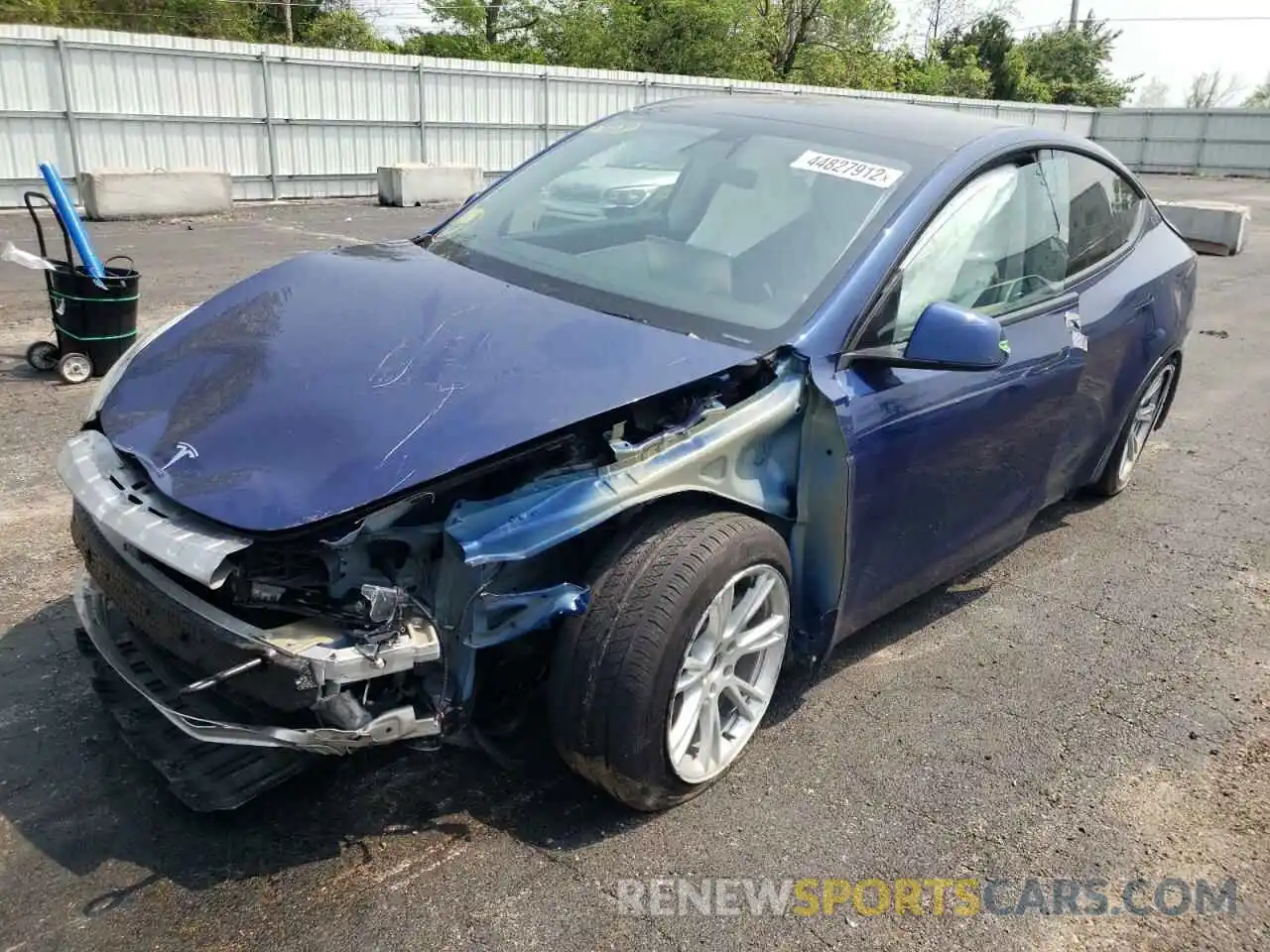 2 Photograph of a damaged car 5YJYGDEE7LF032461 TESLA MODEL Y 2020