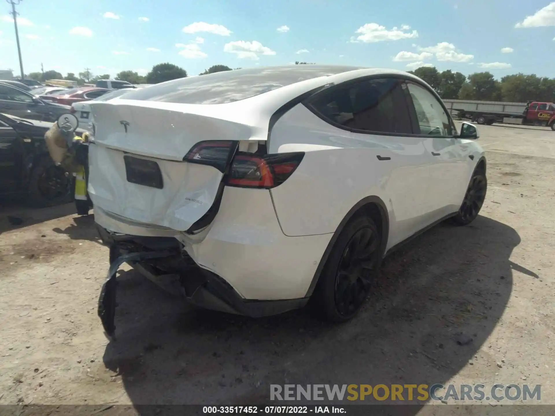 4 Photograph of a damaged car 5YJYGDEE7LF036221 TESLA MODEL Y 2020