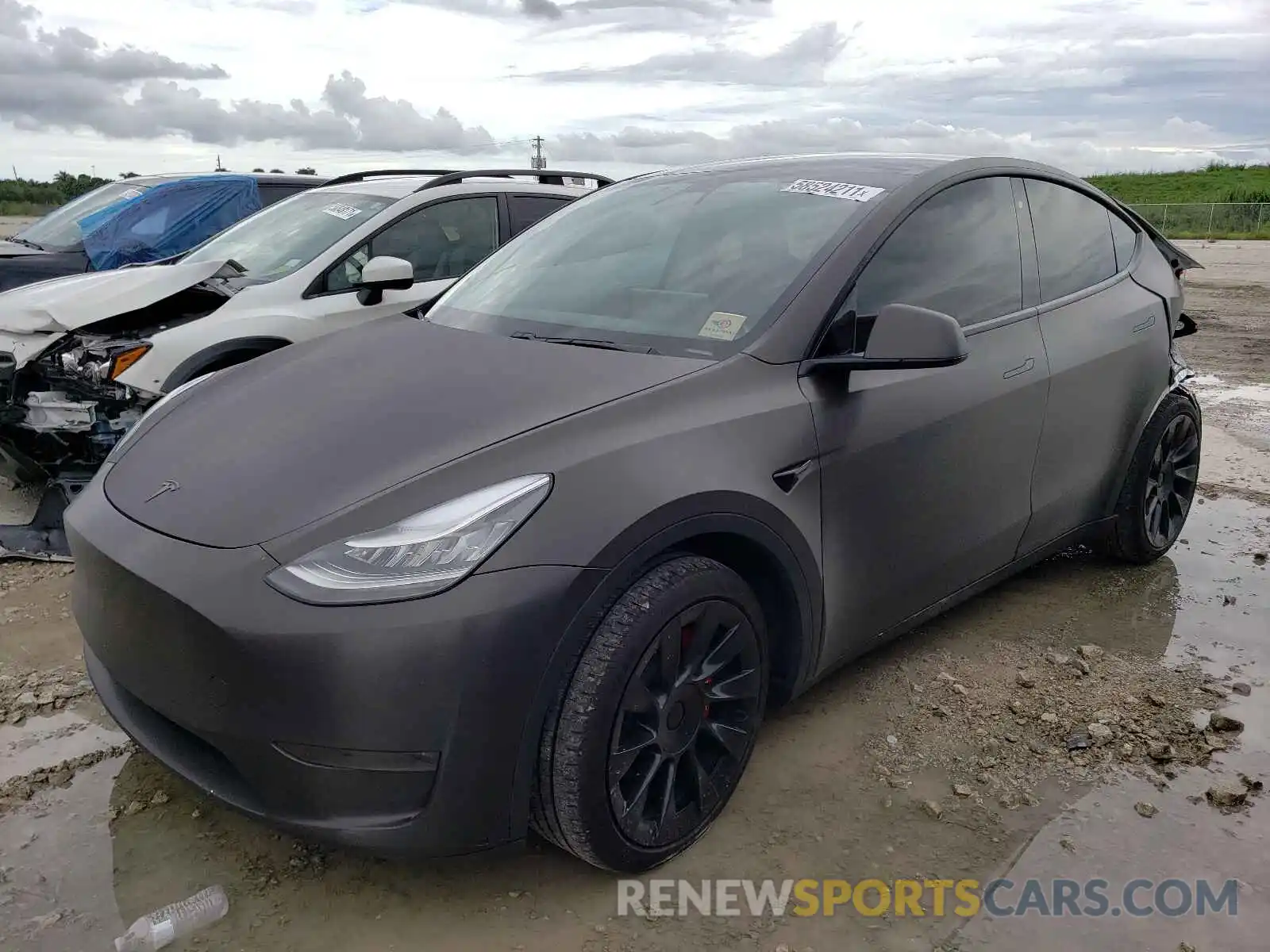 2 Photograph of a damaged car 5YJYGDEE7LF038776 TESLA MODEL Y 2020