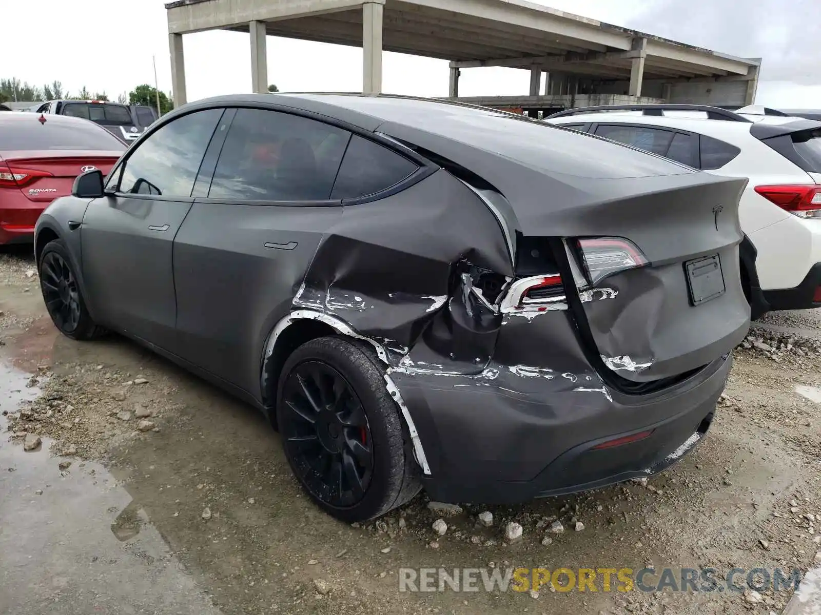 3 Photograph of a damaged car 5YJYGDEE7LF038776 TESLA MODEL Y 2020