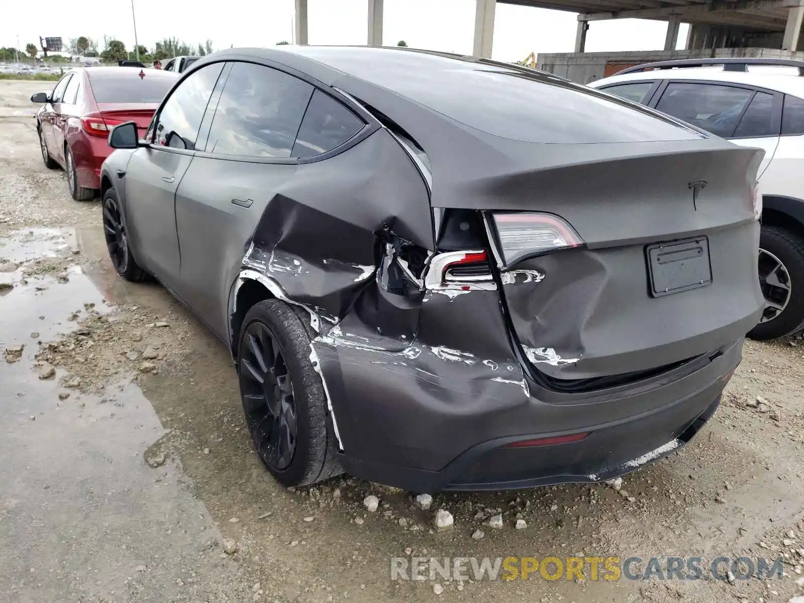 9 Photograph of a damaged car 5YJYGDEE7LF038776 TESLA MODEL Y 2020