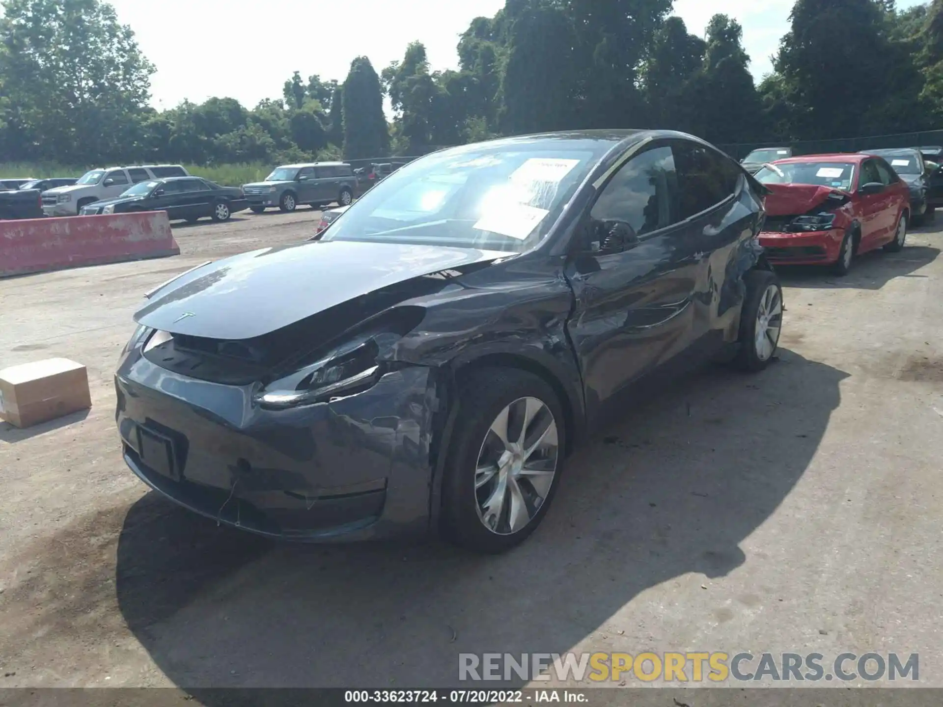 2 Photograph of a damaged car 5YJYGDEE7LF048014 TESLA MODEL Y 2020