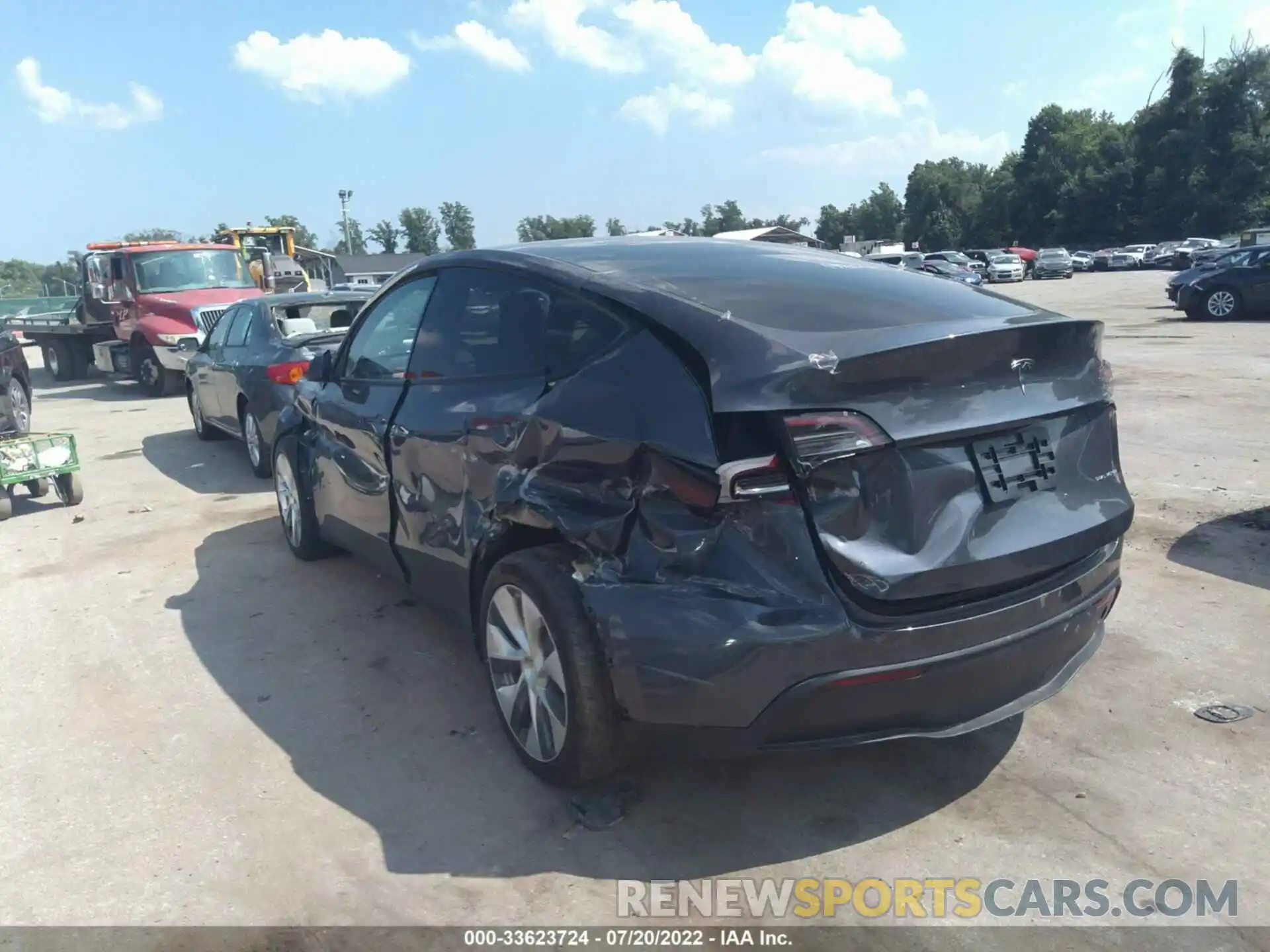 3 Photograph of a damaged car 5YJYGDEE7LF048014 TESLA MODEL Y 2020