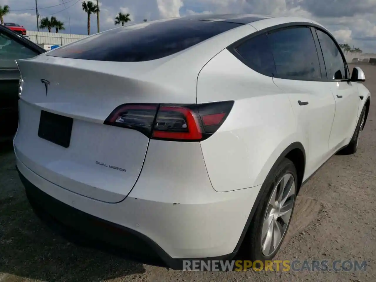 4 Photograph of a damaged car 5YJYGDEE7LF049857 TESLA MODEL Y 2020