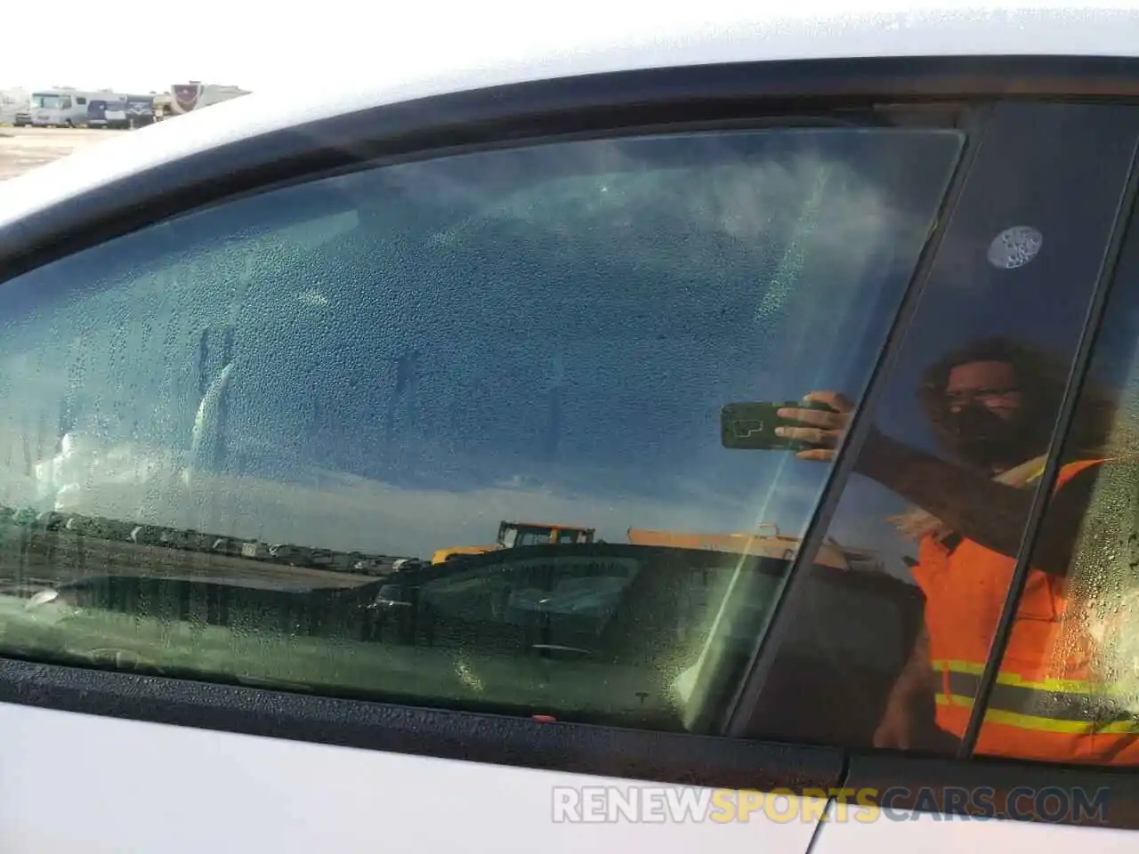 8 Photograph of a damaged car 5YJYGDEE7LF049857 TESLA MODEL Y 2020