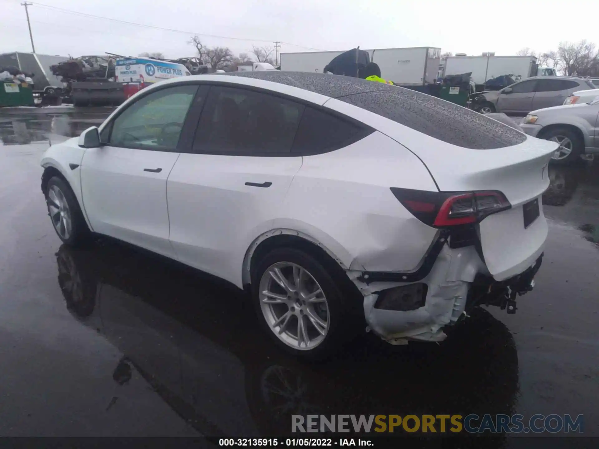 3 Photograph of a damaged car 5YJYGDEE7LF051656 TESLA MODEL Y 2020