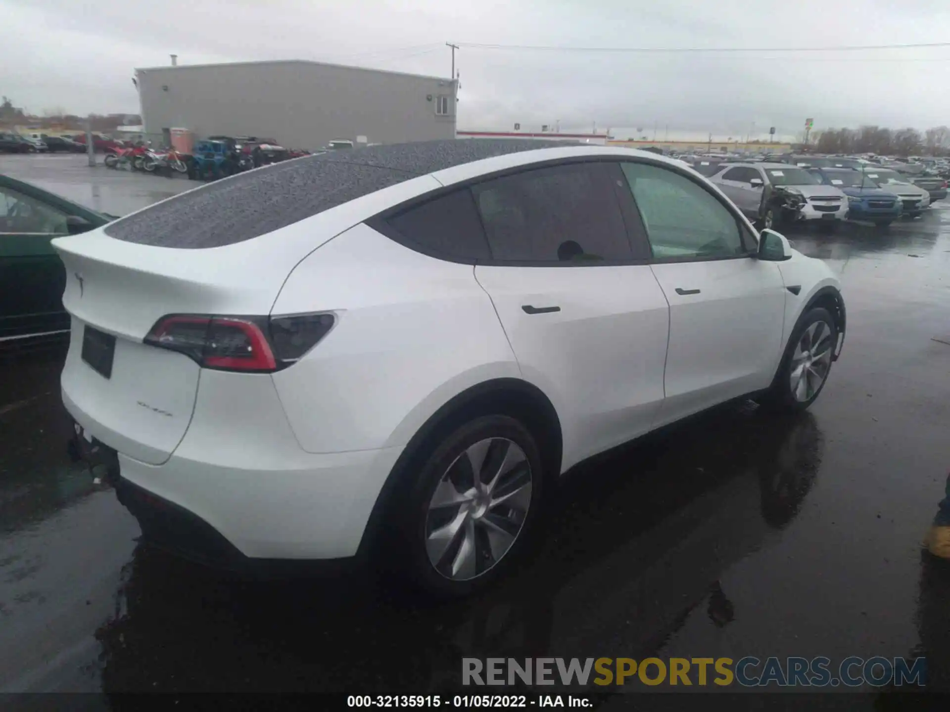 4 Photograph of a damaged car 5YJYGDEE7LF051656 TESLA MODEL Y 2020