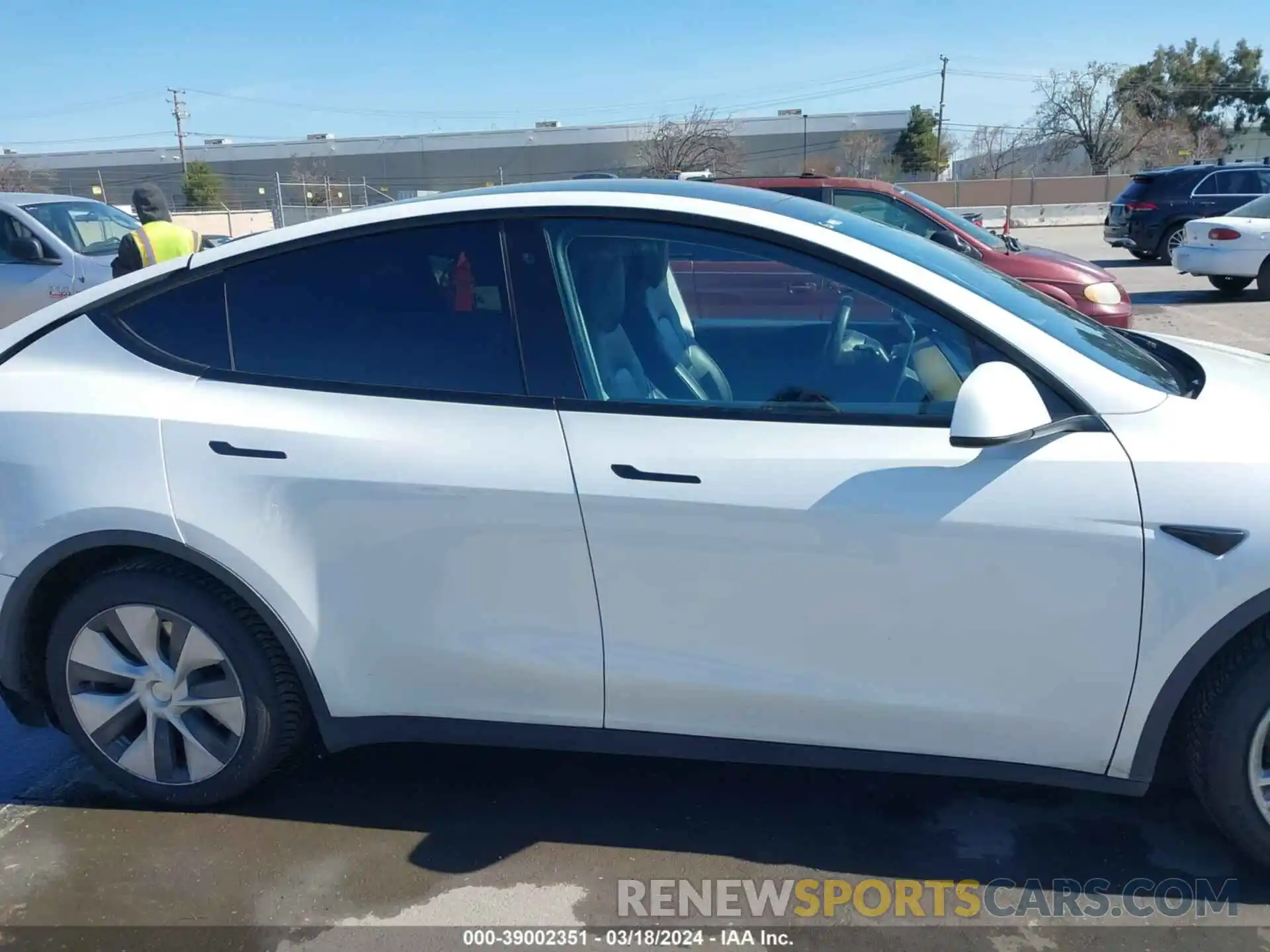 14 Photograph of a damaged car 5YJYGDEE7LF054475 TESLA MODEL Y 2020