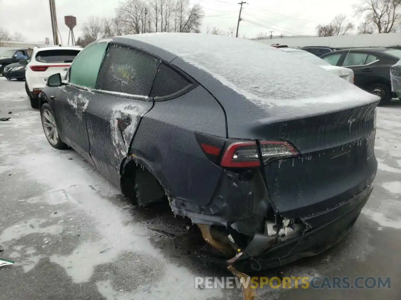 3 Photograph of a damaged car 5YJYGDEE8LF006550 TESLA MODEL Y 2020