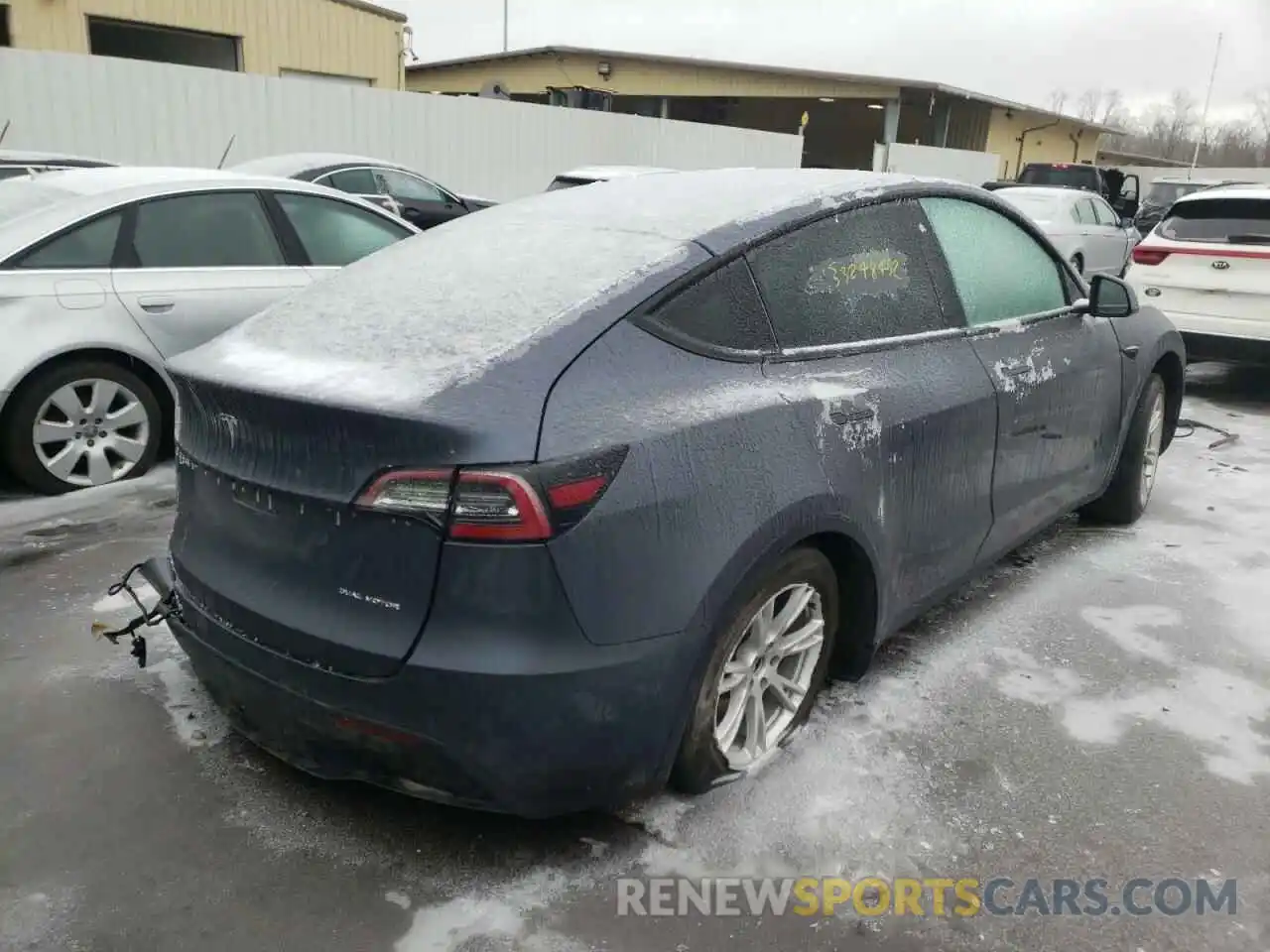 4 Photograph of a damaged car 5YJYGDEE8LF006550 TESLA MODEL Y 2020