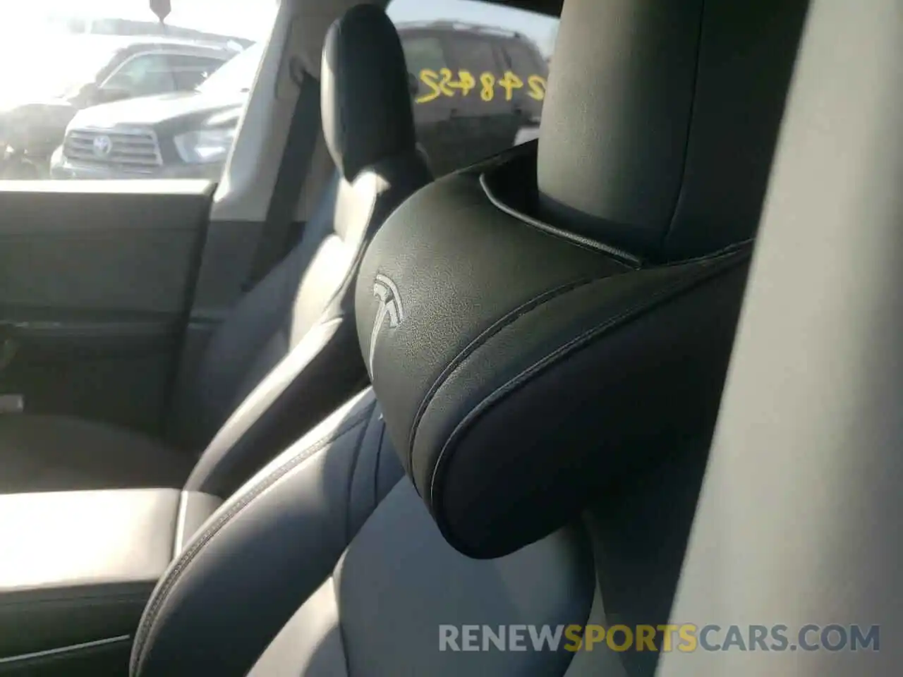 5 Photograph of a damaged car 5YJYGDEE8LF006550 TESLA MODEL Y 2020