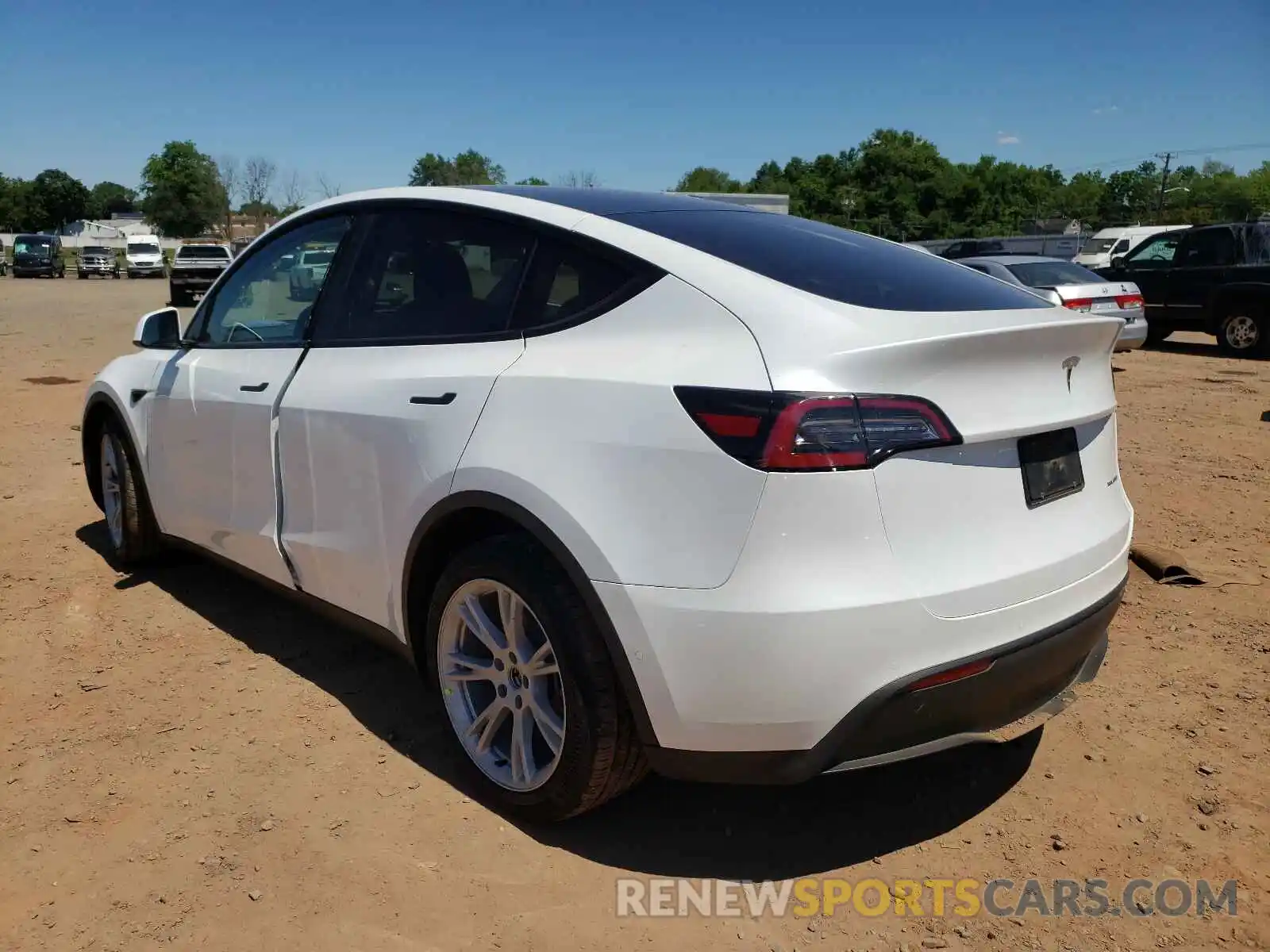 3 Photograph of a damaged car 5YJYGDEE8LF010159 TESLA MODEL Y 2020