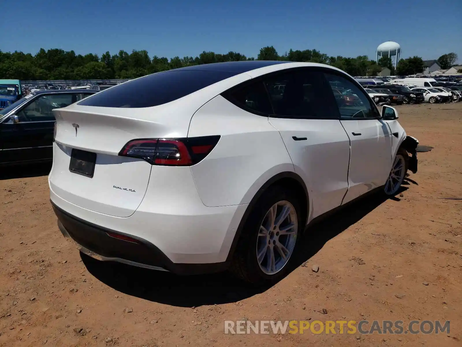 4 Photograph of a damaged car 5YJYGDEE8LF010159 TESLA MODEL Y 2020