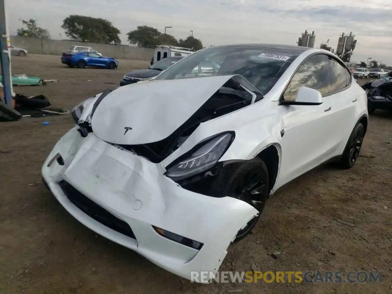 2 Photograph of a damaged car 5YJYGDEE8LF011098 TESLA MODEL Y 2020