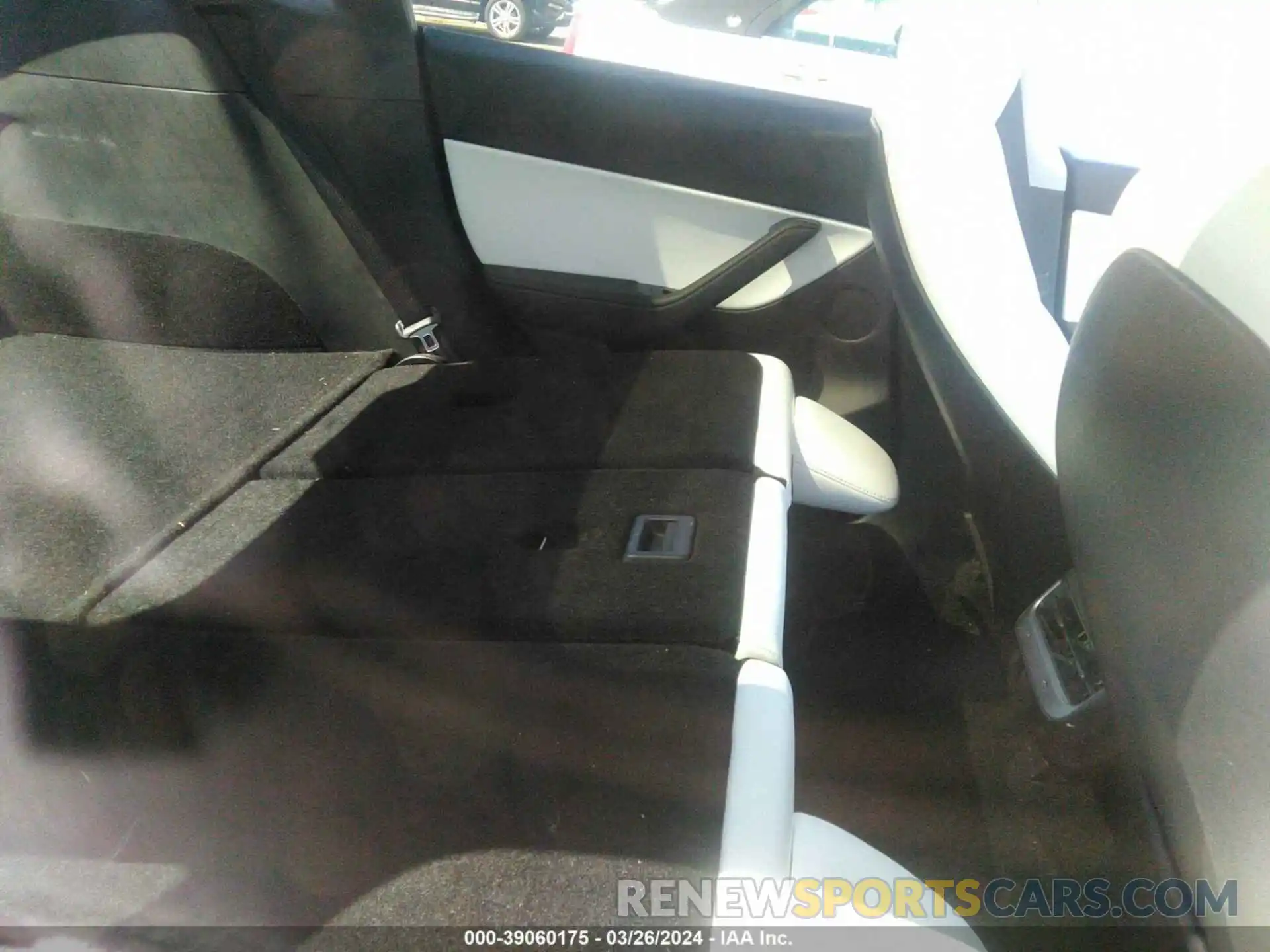 8 Photograph of a damaged car 5YJYGDEE8LF020321 TESLA MODEL Y 2020