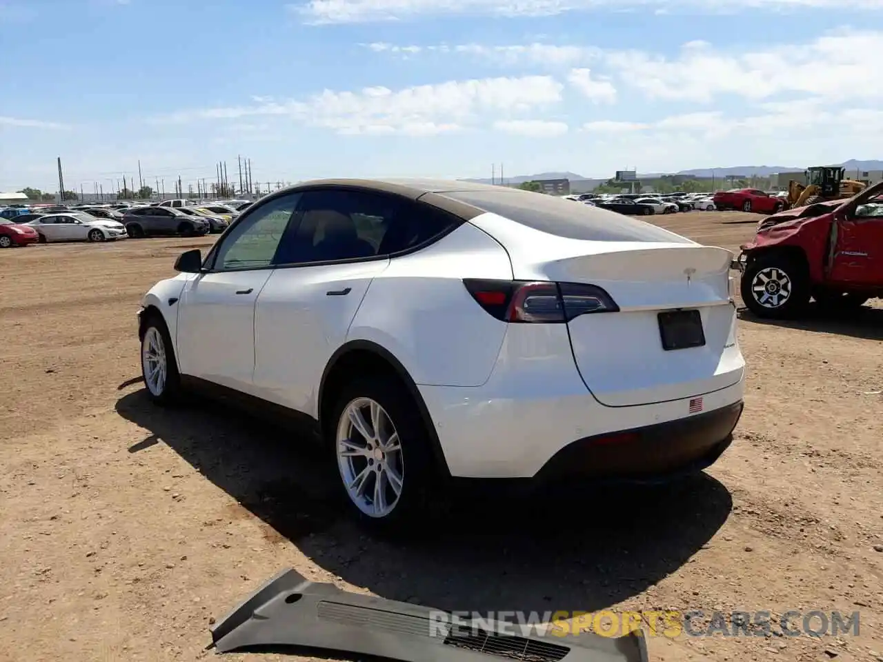 3 Photograph of a damaged car 5YJYGDEE8LF020531 TESLA MODEL Y 2020