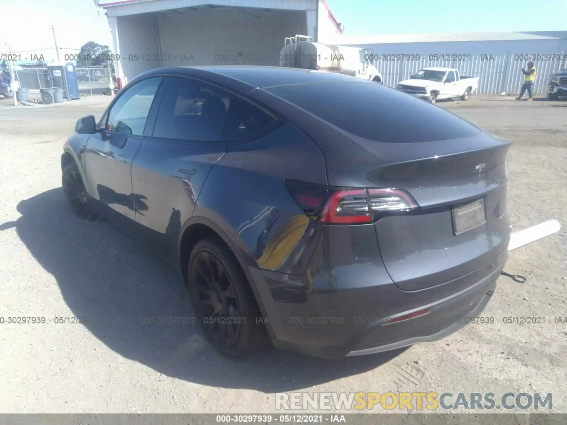 3 Photograph of a damaged car 5YJYGDEE8LF022666 TESLA MODEL Y 2020