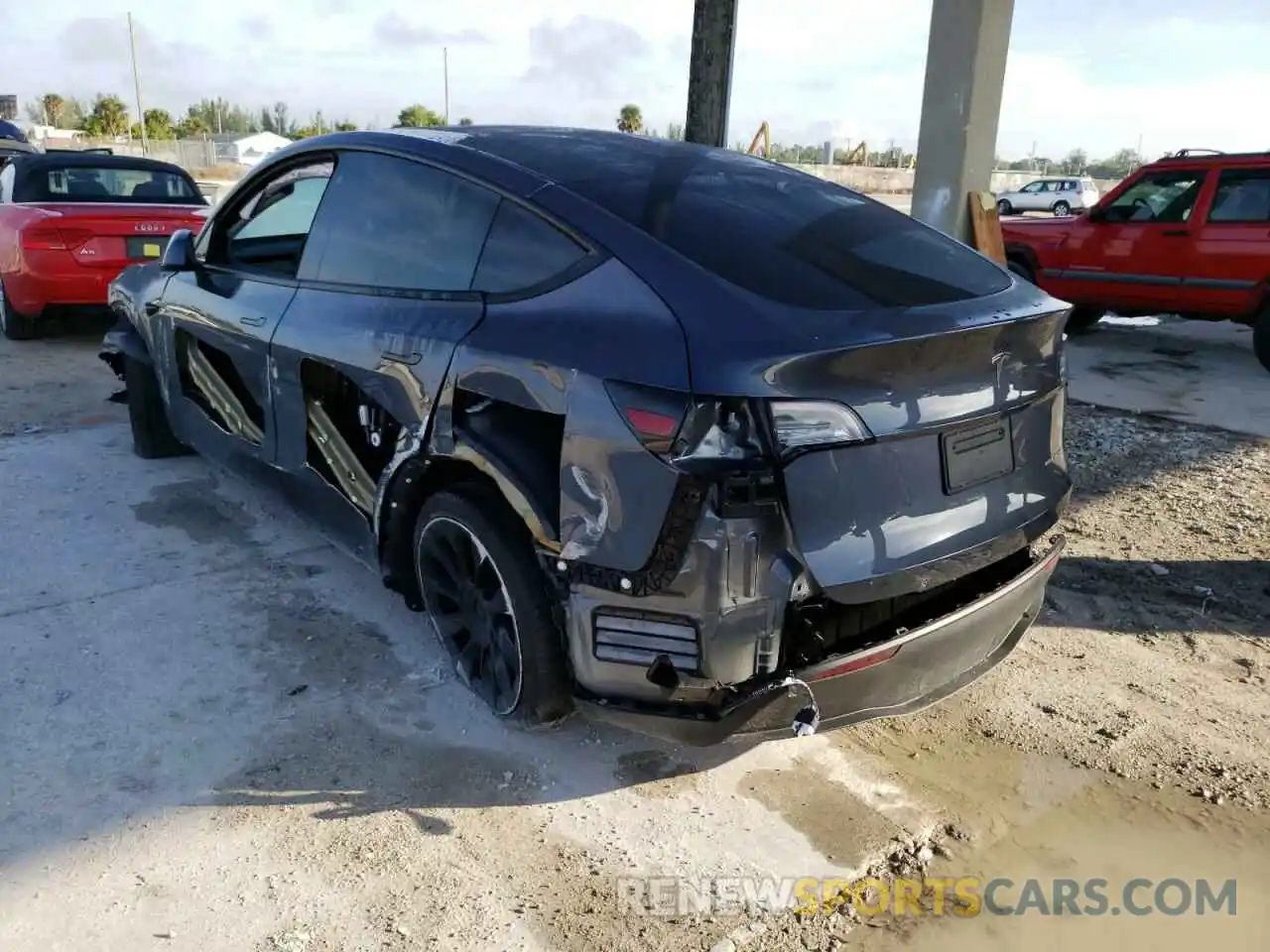 3 Photograph of a damaged car 5YJYGDEE8LF029309 TESLA MODEL Y 2020