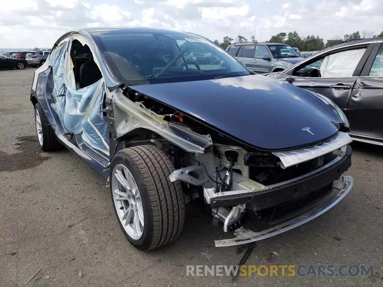 1 Photograph of a damaged car 5YJYGDEE8LF030055 TESLA MODEL Y 2020