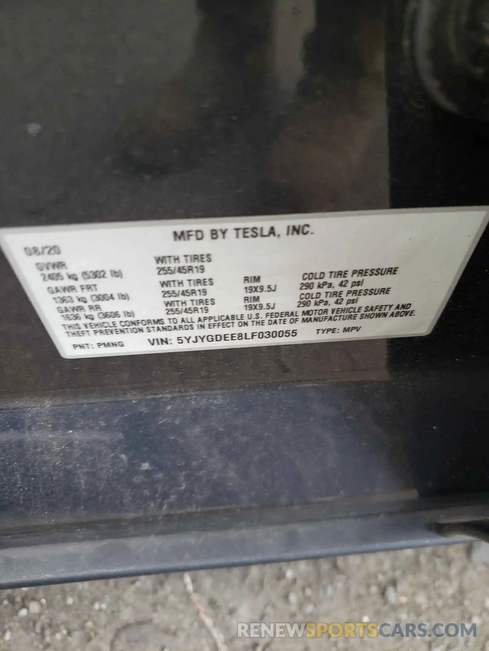 10 Photograph of a damaged car 5YJYGDEE8LF030055 TESLA MODEL Y 2020