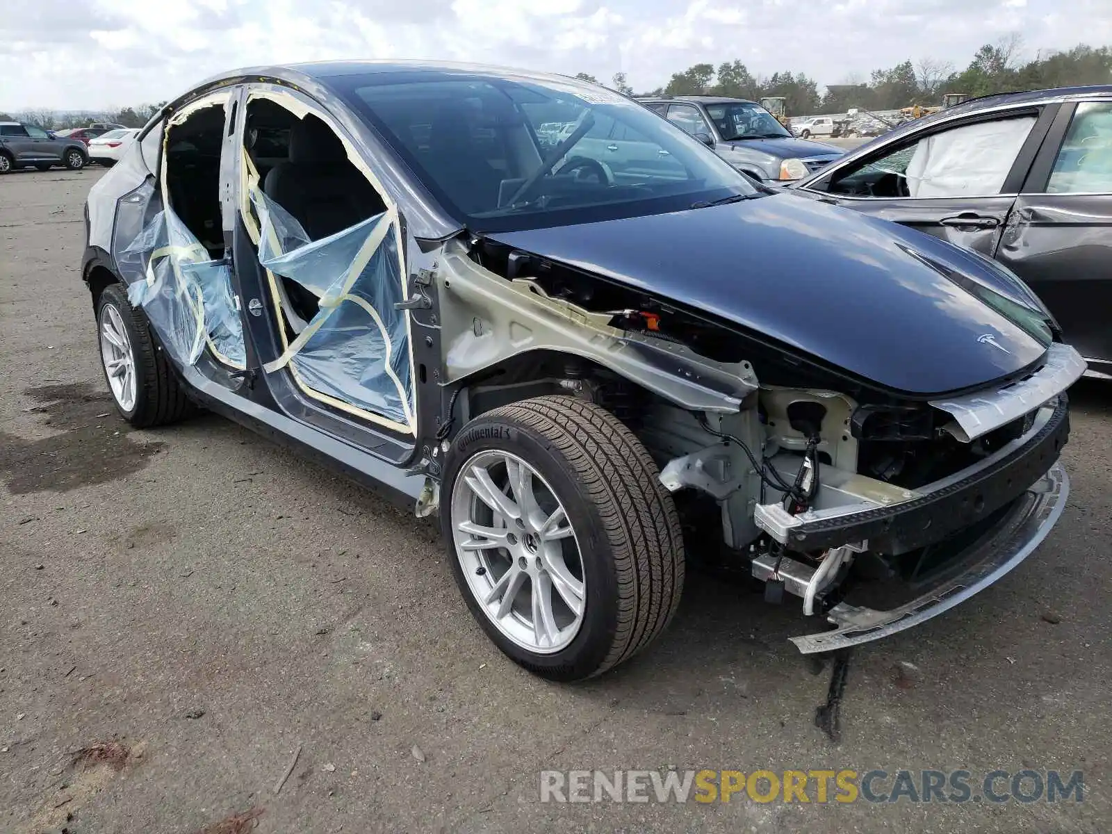 9 Photograph of a damaged car 5YJYGDEE8LF030055 TESLA MODEL Y 2020