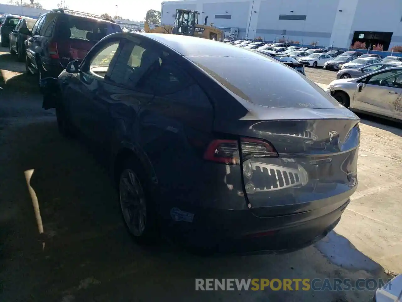 3 Photograph of a damaged car 5YJYGDEE8LF031495 TESLA MODEL Y 2020