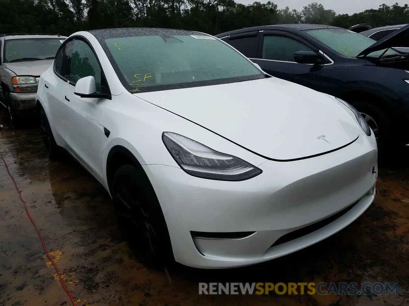 1 Photograph of a damaged car 5YJYGDEE8LF034770 TESLA MODEL Y 2020