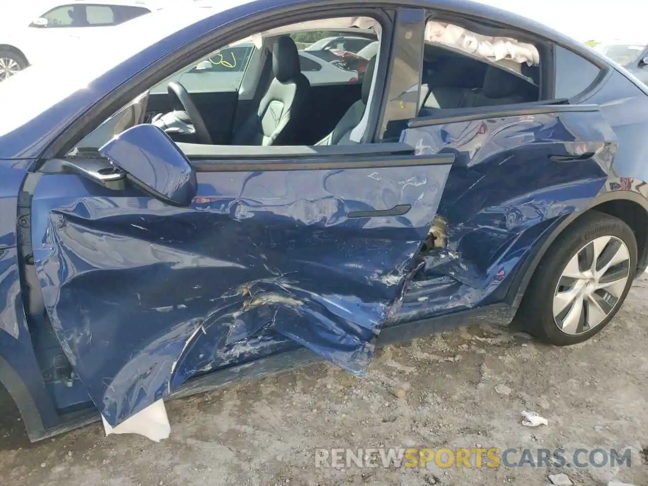 9 Photograph of a damaged car 5YJYGDEE8LF043260 TESLA MODEL Y 2020