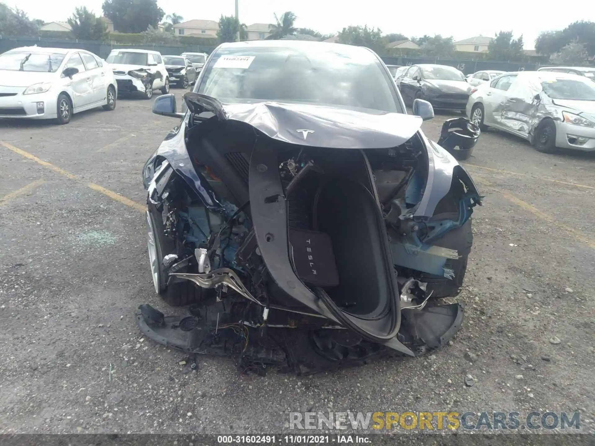 6 Photograph of a damaged car 5YJYGDEE8LF047888 TESLA MODEL Y 2020