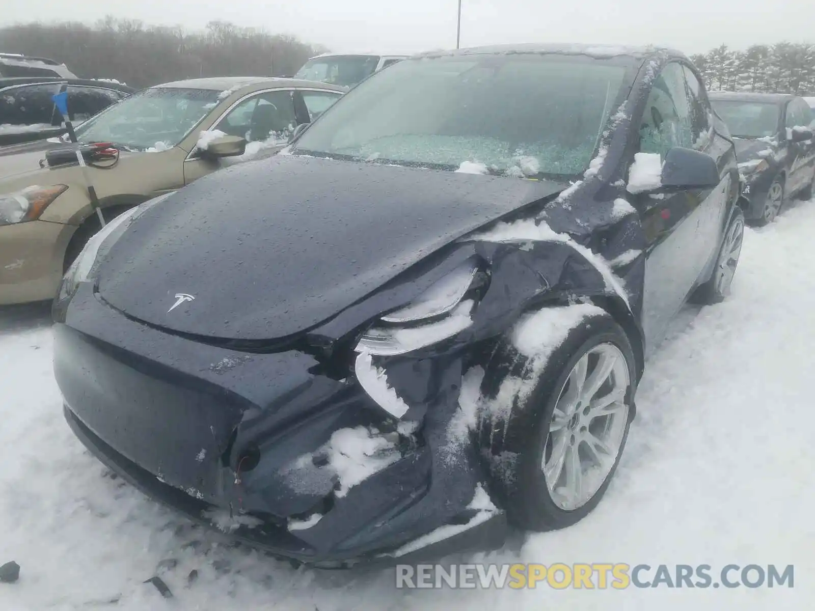 2 Photograph of a damaged car 5YJYGDEE8LF048037 TESLA MODEL Y 2020