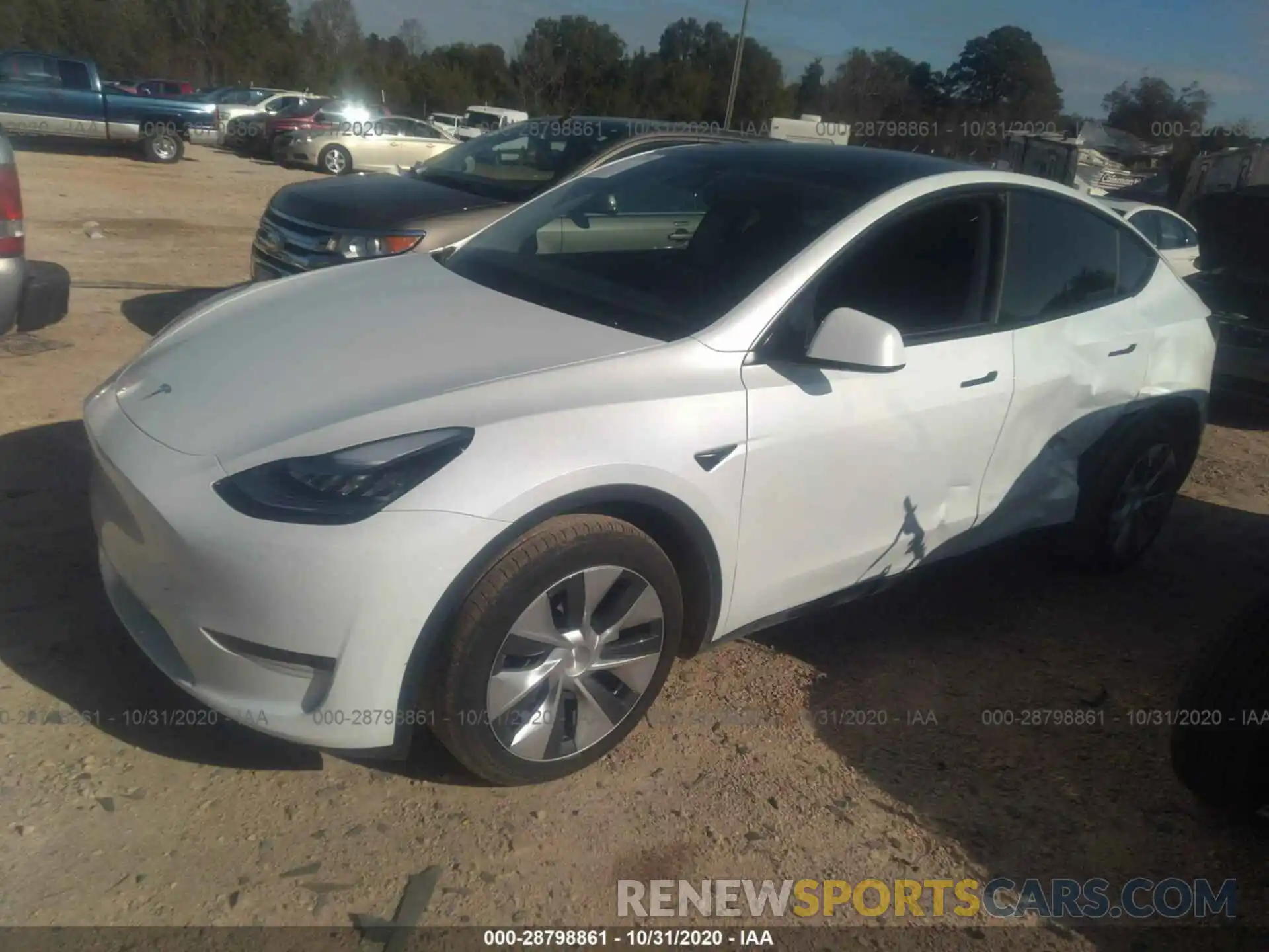 2 Photograph of a damaged car 5YJYGDEE8LF050452 TESLA MODEL Y 2020