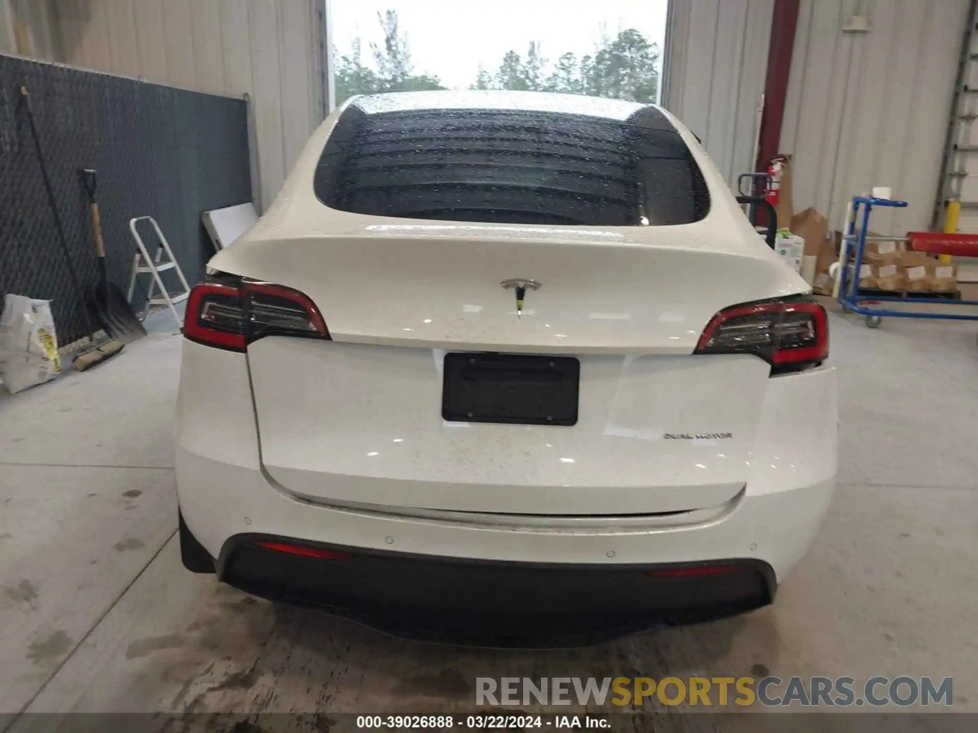 15 Photograph of a damaged car 5YJYGDEE8LF054338 TESLA MODEL Y 2020