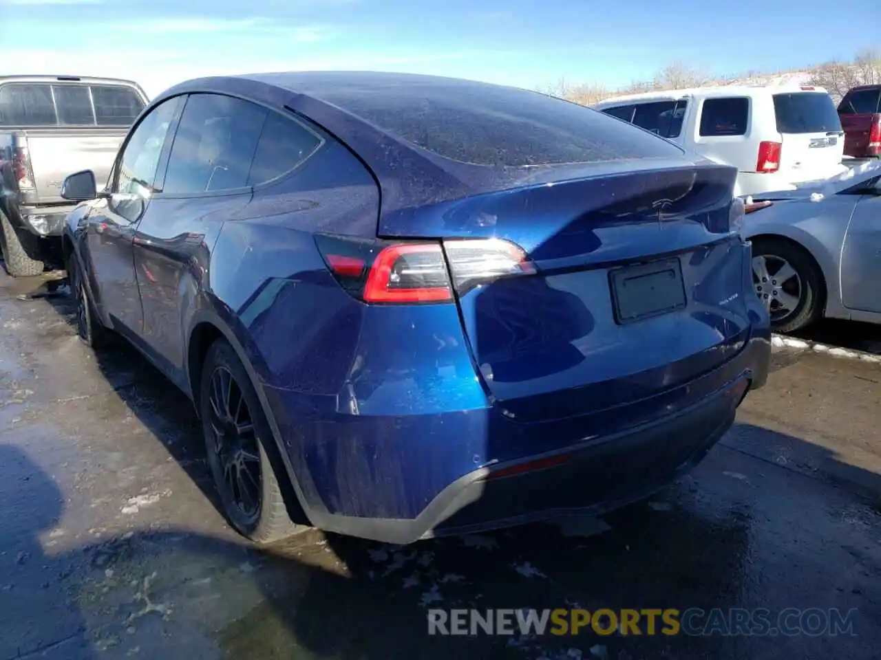 3 Photograph of a damaged car 5YJYGDEE8LF054789 TESLA MODEL Y 2020