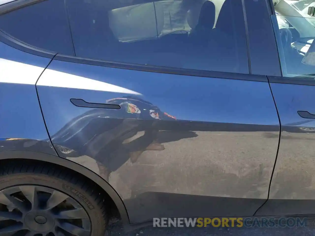 6 Photograph of a damaged car 5YJYGDEE8LF059278 TESLA MODEL Y 2020