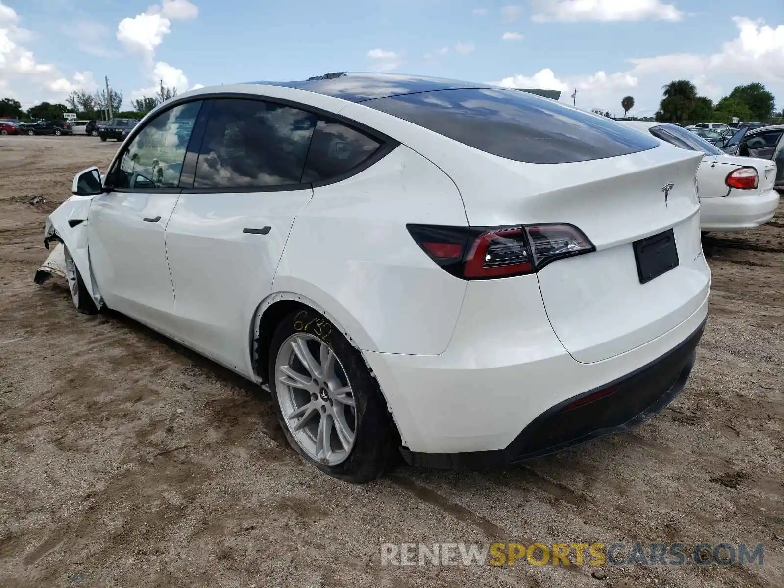 3 Photograph of a damaged car 5YJYGDEE9LF017119 TESLA MODEL Y 2020