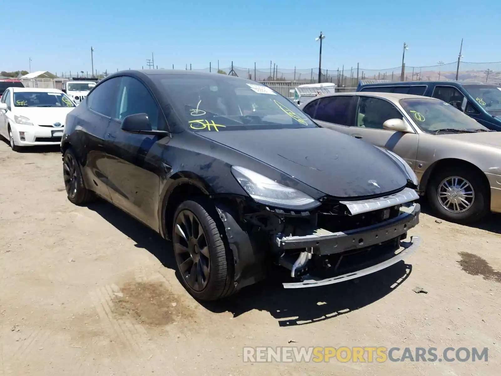 1 Photograph of a damaged car 5YJYGDEE9LF017461 TESLA MODEL Y 2020